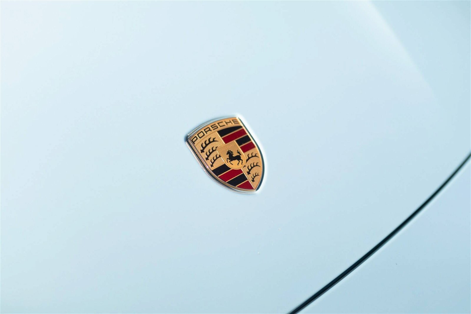 Immagine di Porsche punta sulle auto elettriche: nuovi modelli a zero emissioni in arrivo