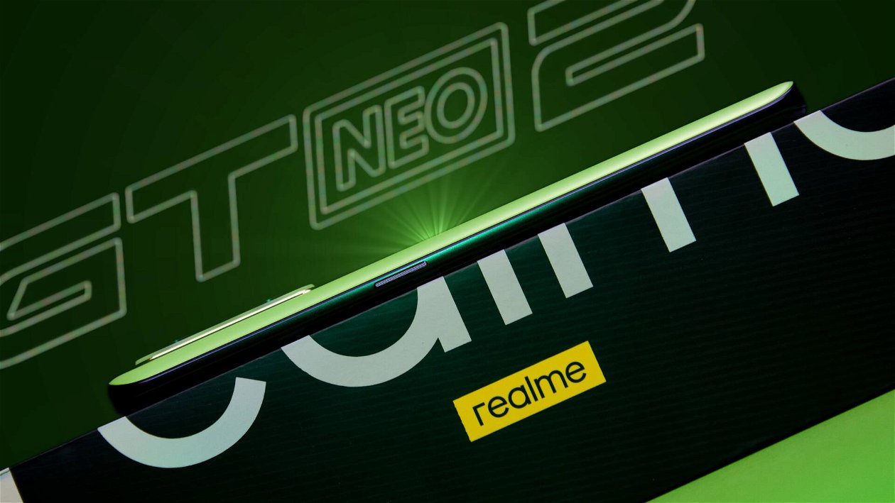Immagine di realme GT Neo2 recensione, parola d'ordine "velocità"