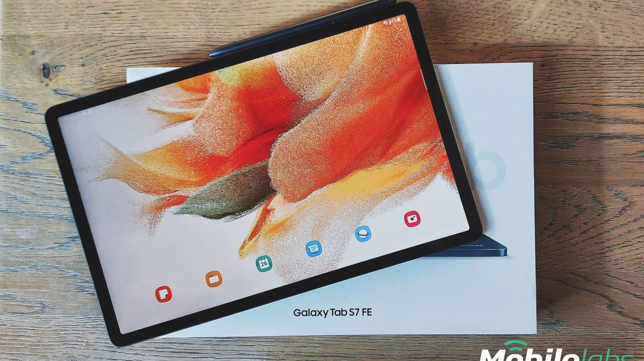 Immagine di Samsung Galaxy Tab S7 FE recensione: un mid-range che punta in alto