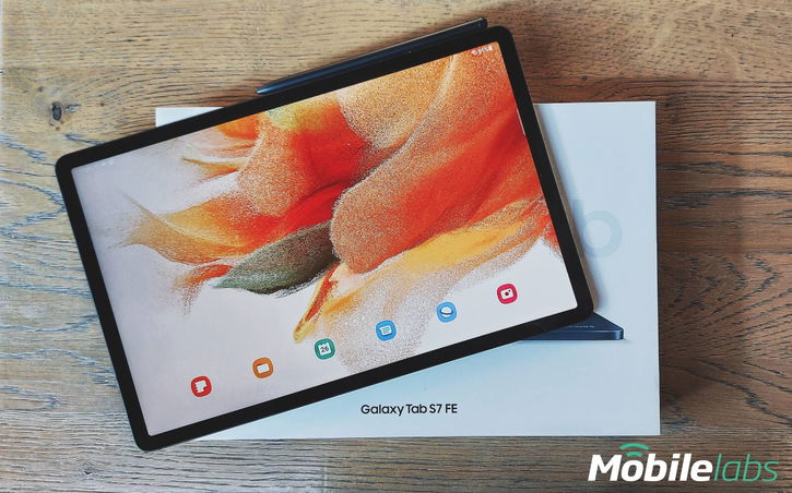 Immagine di Samsung Galaxy Tab S7 FE recensione: un mid-range che punta in alto