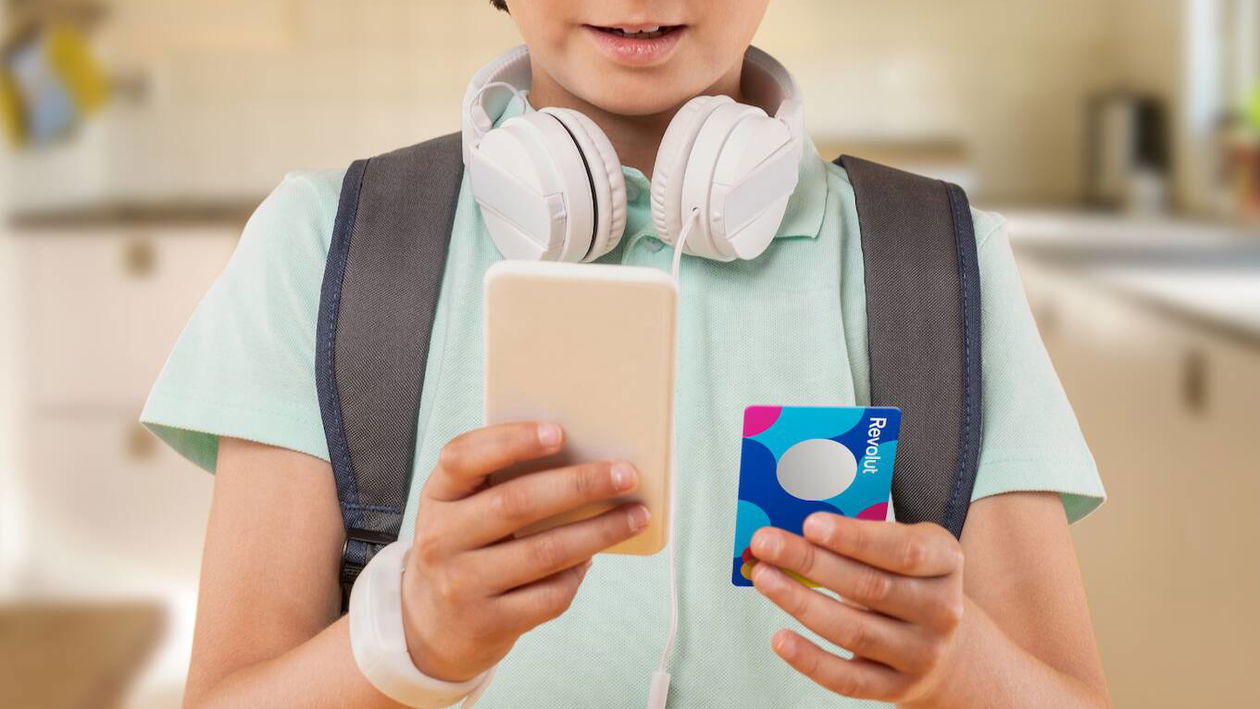 Immagine di Revolut Junior lancia Apple Pay per gli adolescenti