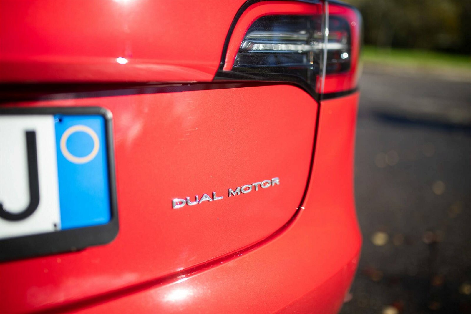 Immagine di Ricaricare la Tesla al Supercharger non è più conveniente rispetto a benzina e diesel
