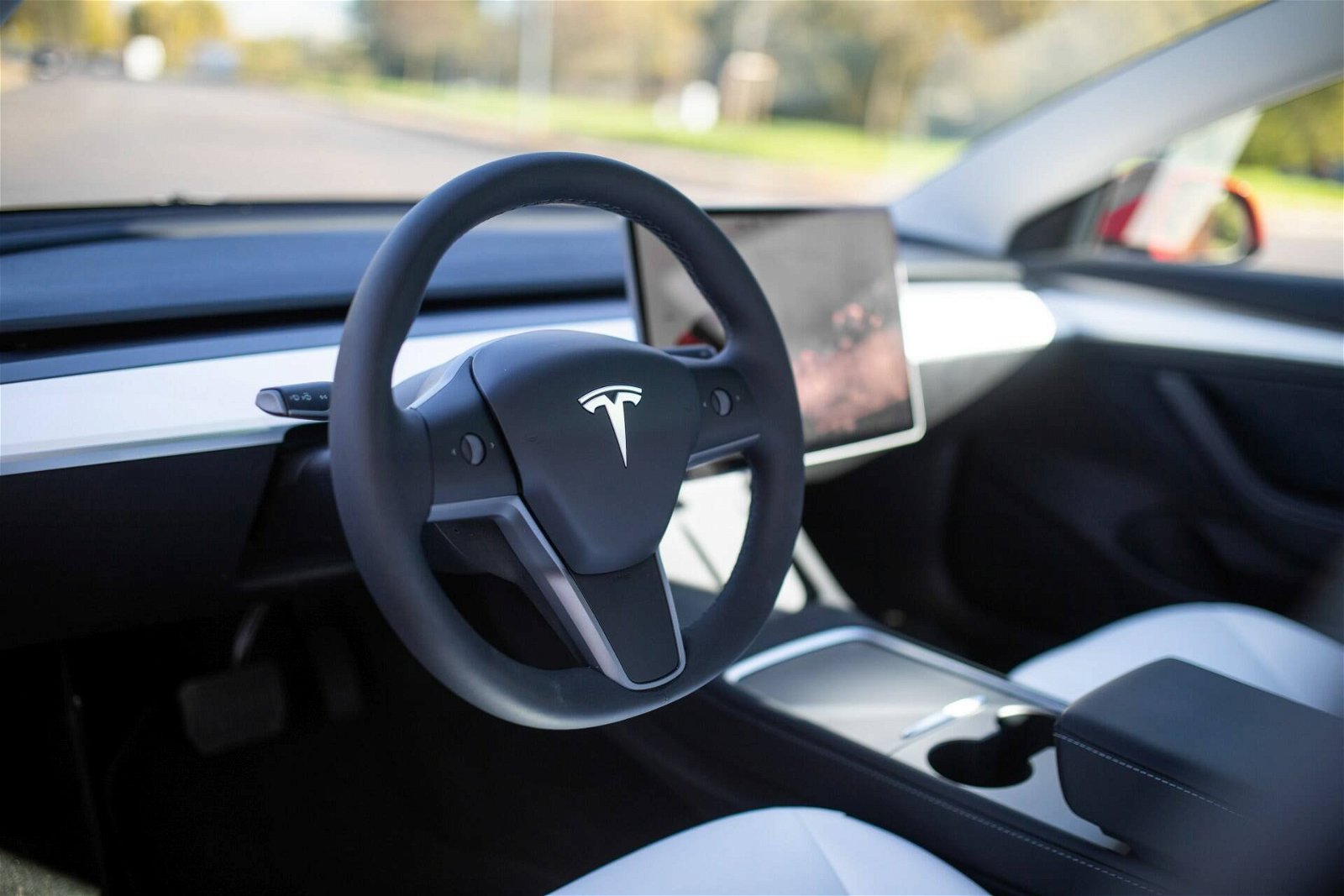 Immagine di Tesla richiama 130,000 auto perché la CPU si surriscalda