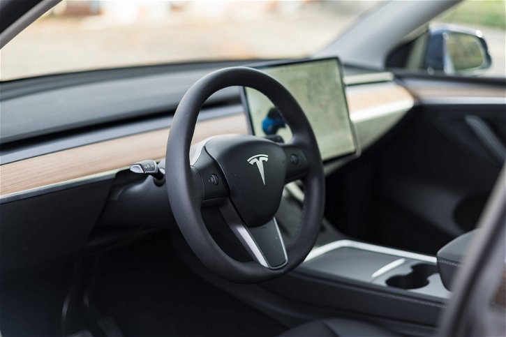 Immagine di Tesla ora ti conta gli sbadigli