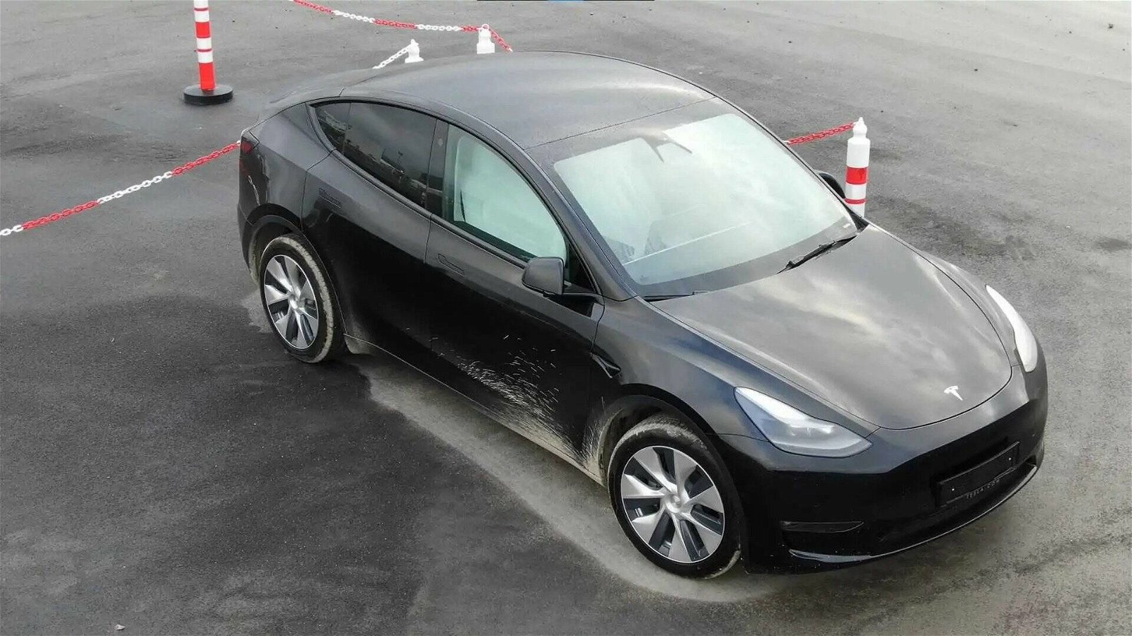 Immagine di Avvistata la prima Tesla Model Y prodotta in Germania