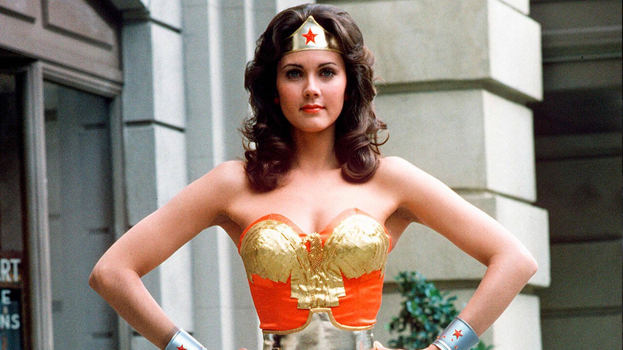 Immagine di I produttori di Wonder Woman pensavano che alle donne non piacesse Lynda Carter