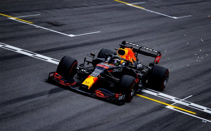 Immagine di F1 2021: Max Verstappen rivendica il titolo con un finale incredibile