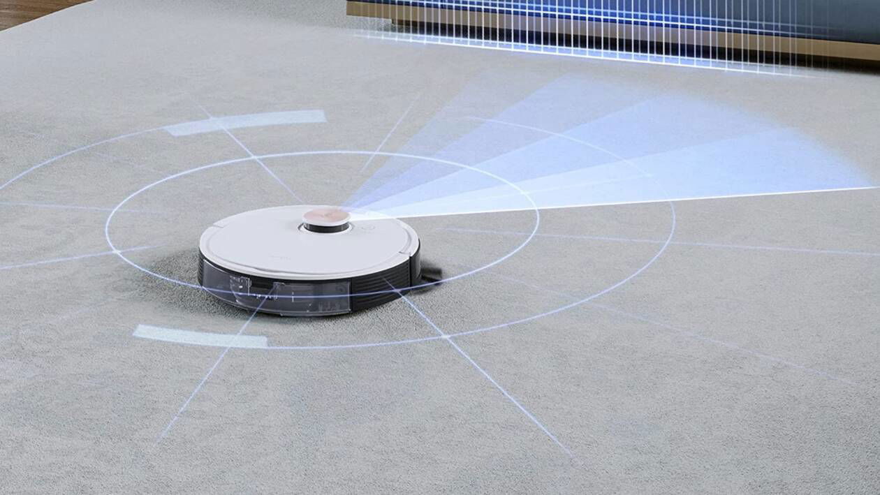 Immagine di Bomba Amazon: robot aspirapolvere Ecovacs Deebot Ozmo T8 Pure in super sconto! -190€!