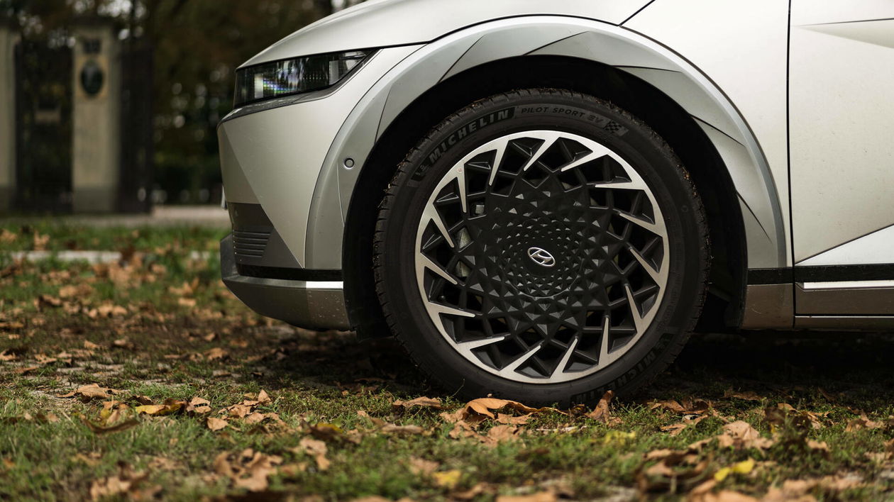 Immagine di Quali gomme scegliere per la tua auto elettrica?