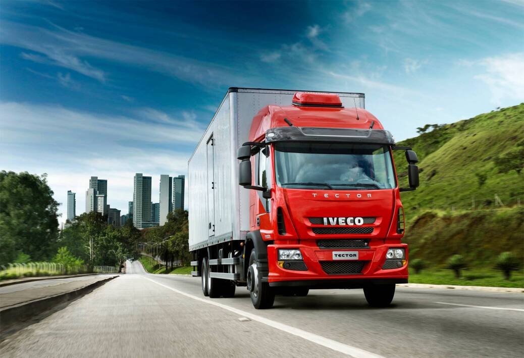 Immagine di Iveco, progetto pilota con Plus per camion a guida autonoma
