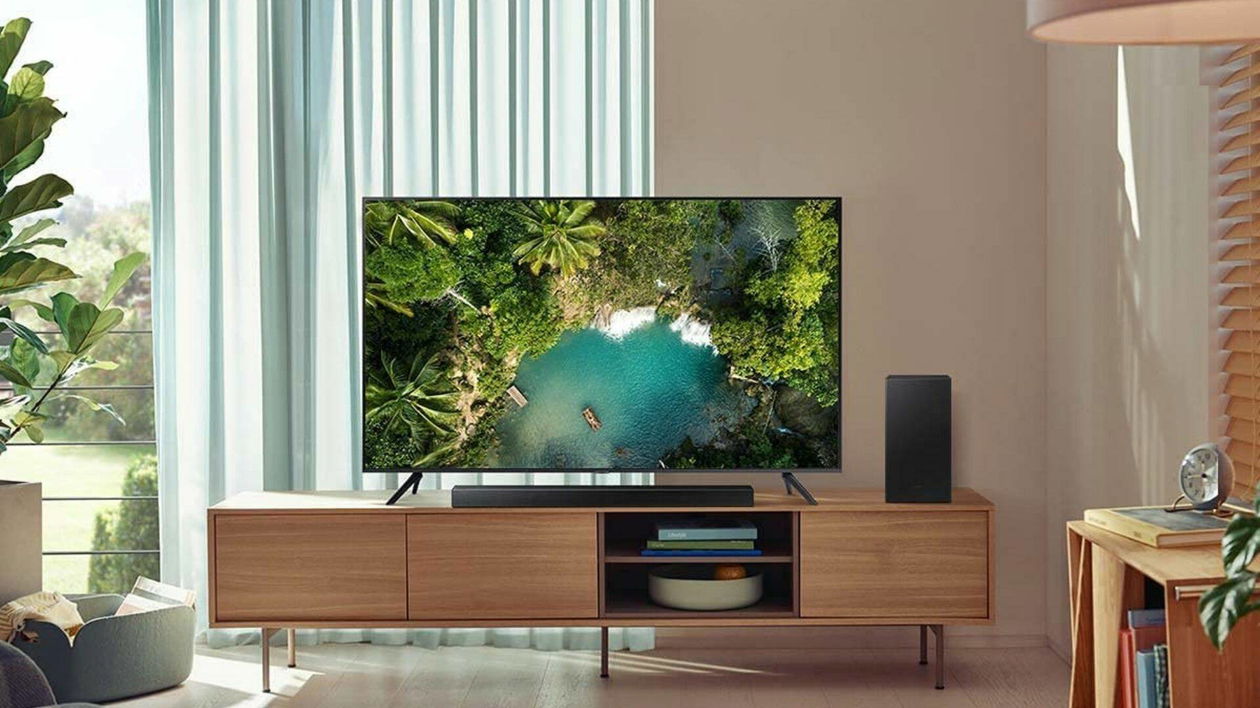 Immagine di 40% di sconto su questa soundbar Samsung compatta ma potente