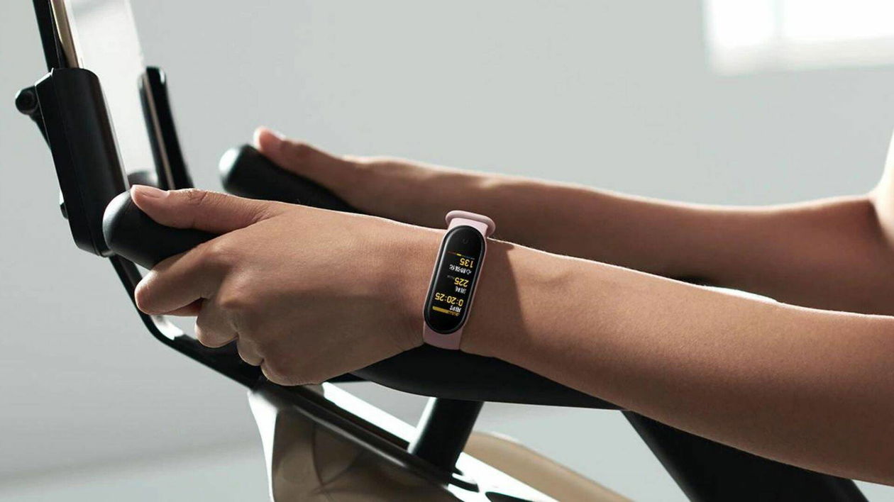 Immagine di Xiaomi Mi Band 5 + secondo cinturino e pellicola protettiva ad un prezzo assurdo! -45%!