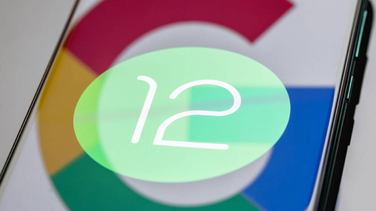 Immagine di Android 12 arriverà in ritardo su tanti smartphone