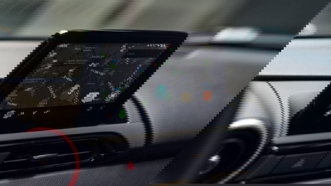 Immagine di Android Auto ora Wireless su ogni auto con questo accessorio