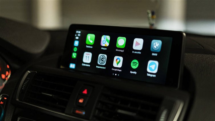 Immagine di Apple CarPlay come funziona e come collegarlo senza cavo (wireless)