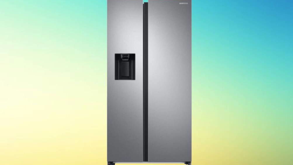 Immagine di Addio problemi di spazio con questo frigo side by side! Gigantesco e scontato di 1000€ da Comet!