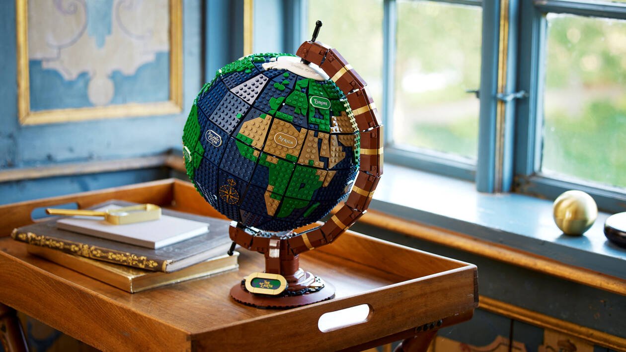 Immagine di Esploriamo il mondo con il nuovo Mappamondo LEGO Ideas
