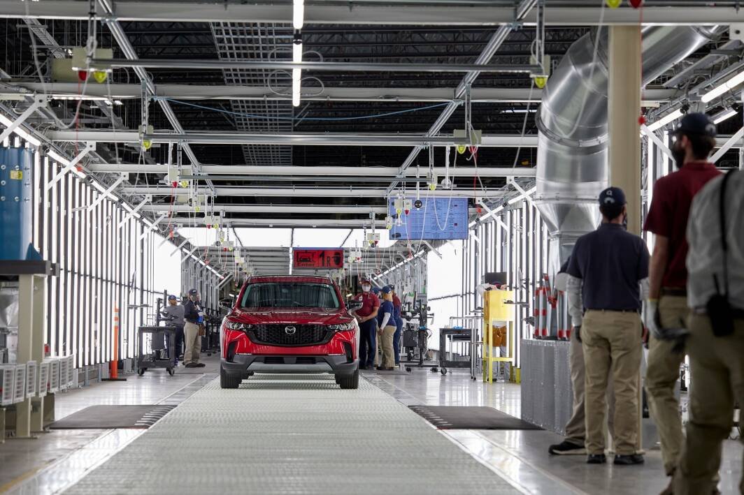 Immagine di Mazda, al via la produzione del SUV CX-50