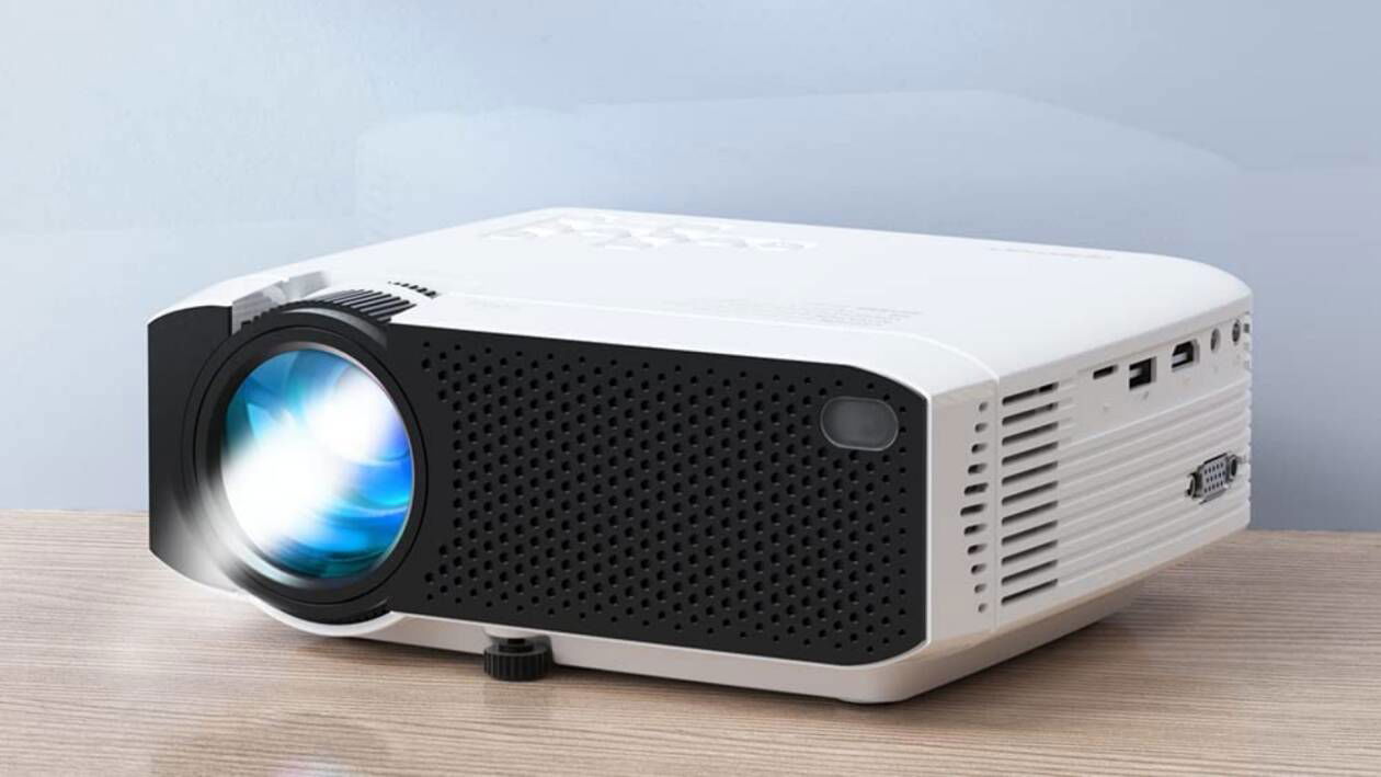 Immagine di Un proiettore a meno di 46 euro? Nuova follia su Amazon!