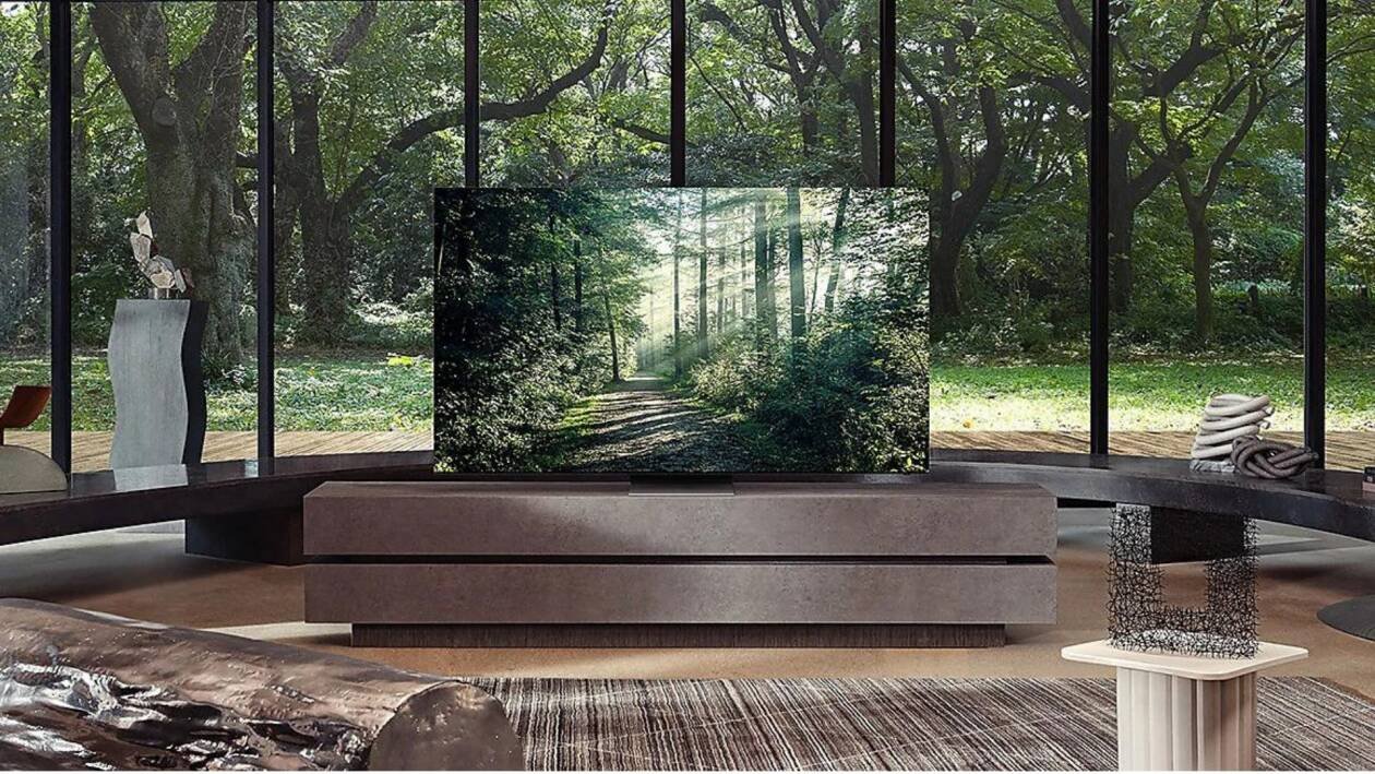 Immagine di Affare Comet! Questa smart TV Samsung 8K da 75" è in sconto di oltre 2200€! Altro che cinema!