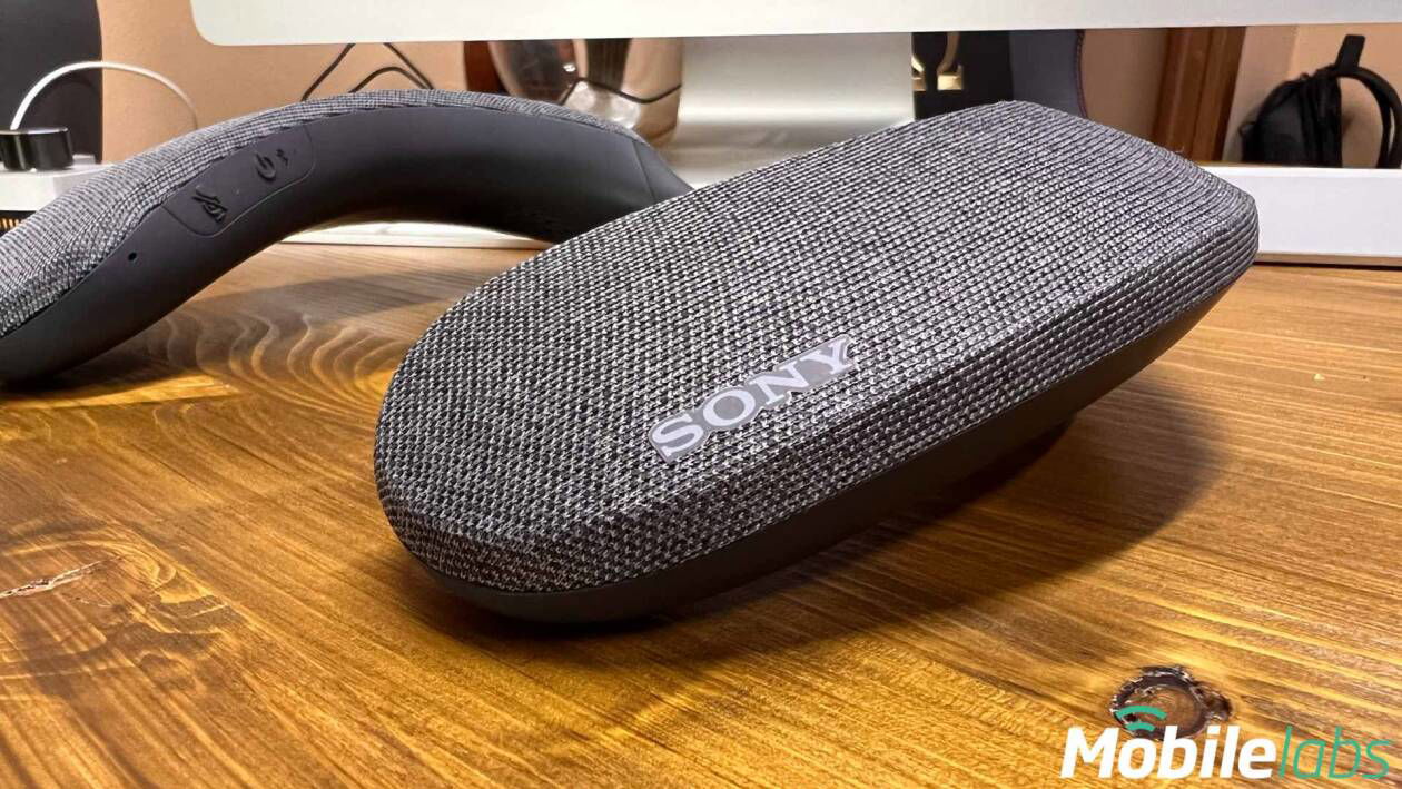 Immagine di Sony SRS-SN7, altoparlante a collare Atmos | Recensione