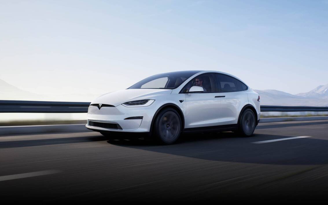 Immagine di Tesla Model X, Elon ammette: il progetto è troppo complicato
