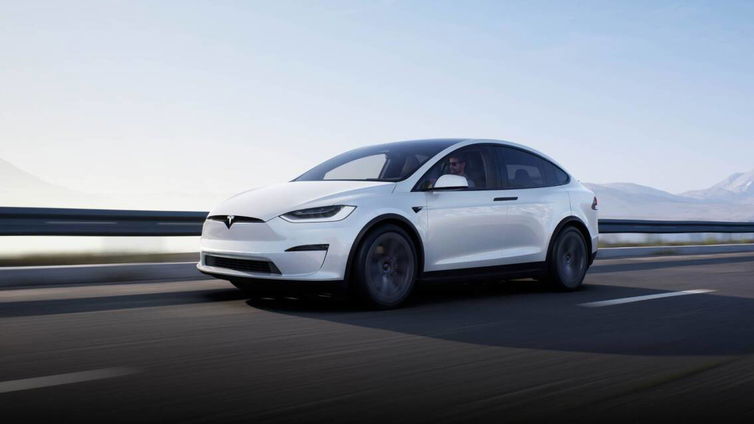 Immagine di Tesla Model X, Elon ammette: il progetto è troppo complicato