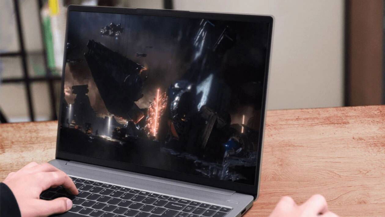 Immagine di Lenovo IdeaPad 5 Pro: notebook perfetto per studio e smart working, in sconto di 200€ da Comet!