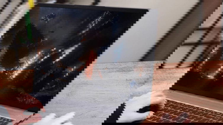 Immagine di Lenovo IdeaPad 5 Pro: notebook perfetto per studio e smart working, in sconto di 200€ da Comet!
