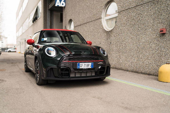 Immagine di Prova, Mini John Cooper Works: vivace, ma con una melodia contenuta per le normative