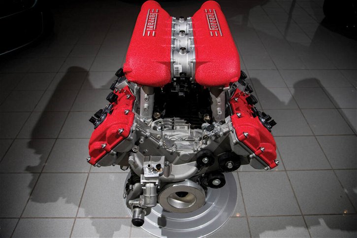 Immagine di Per sviluppare la Corvette Z06, Chevrolet ha acquistato il motore della Ferrari 458