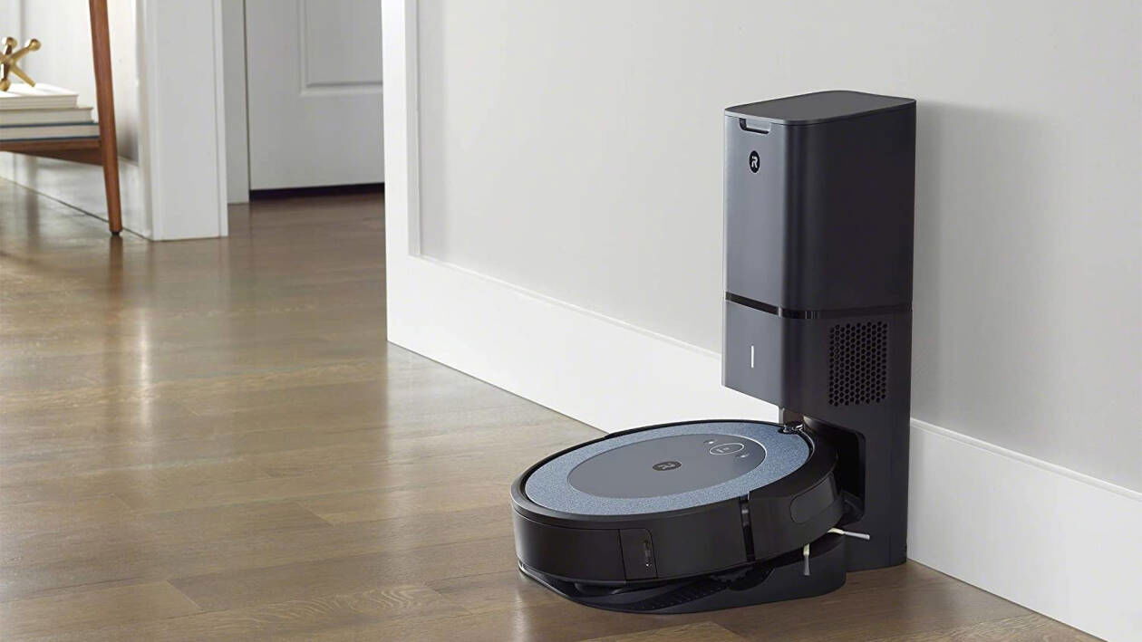 Immagine di 300€ di sconto su questo aspirapolvere robot Roomba! Si svuota da solo!