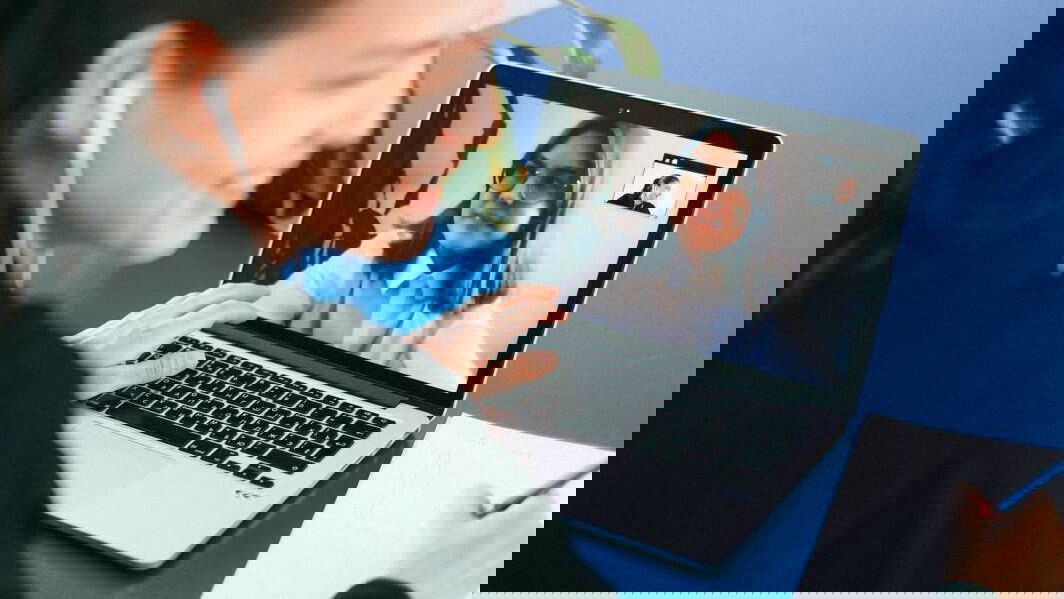 Immagine di Cloudya: videoconferenza, CRM e centralino integrati con un clic