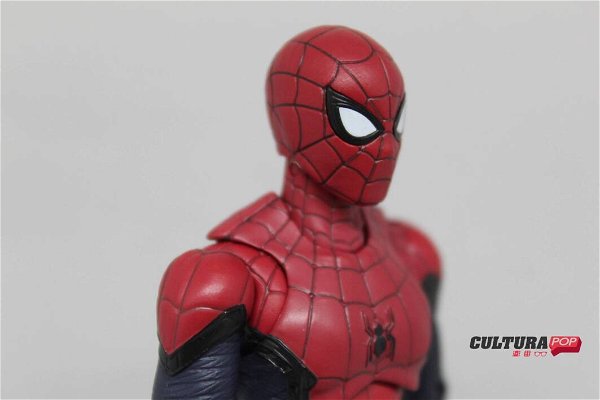 spider-man-upgraded-suit-s-h-figuarts-220056.jpg