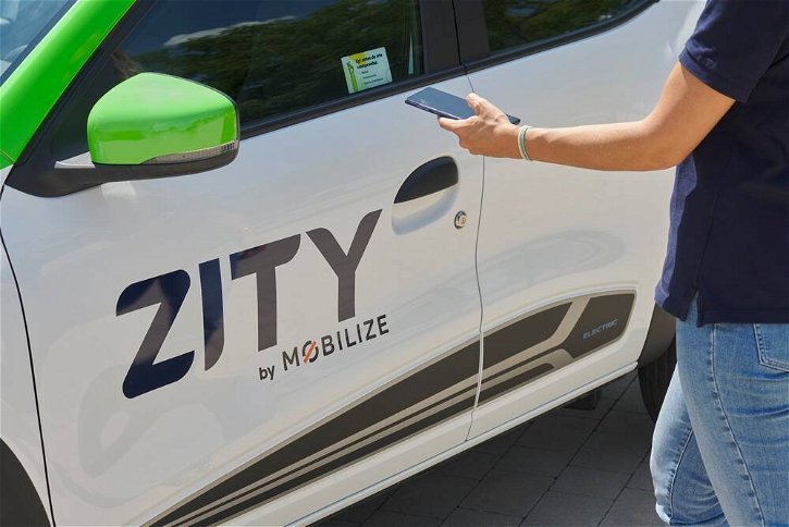 Immagine di Zity by Mobilize, il servizio di car sharing elettrico arriva a Milano