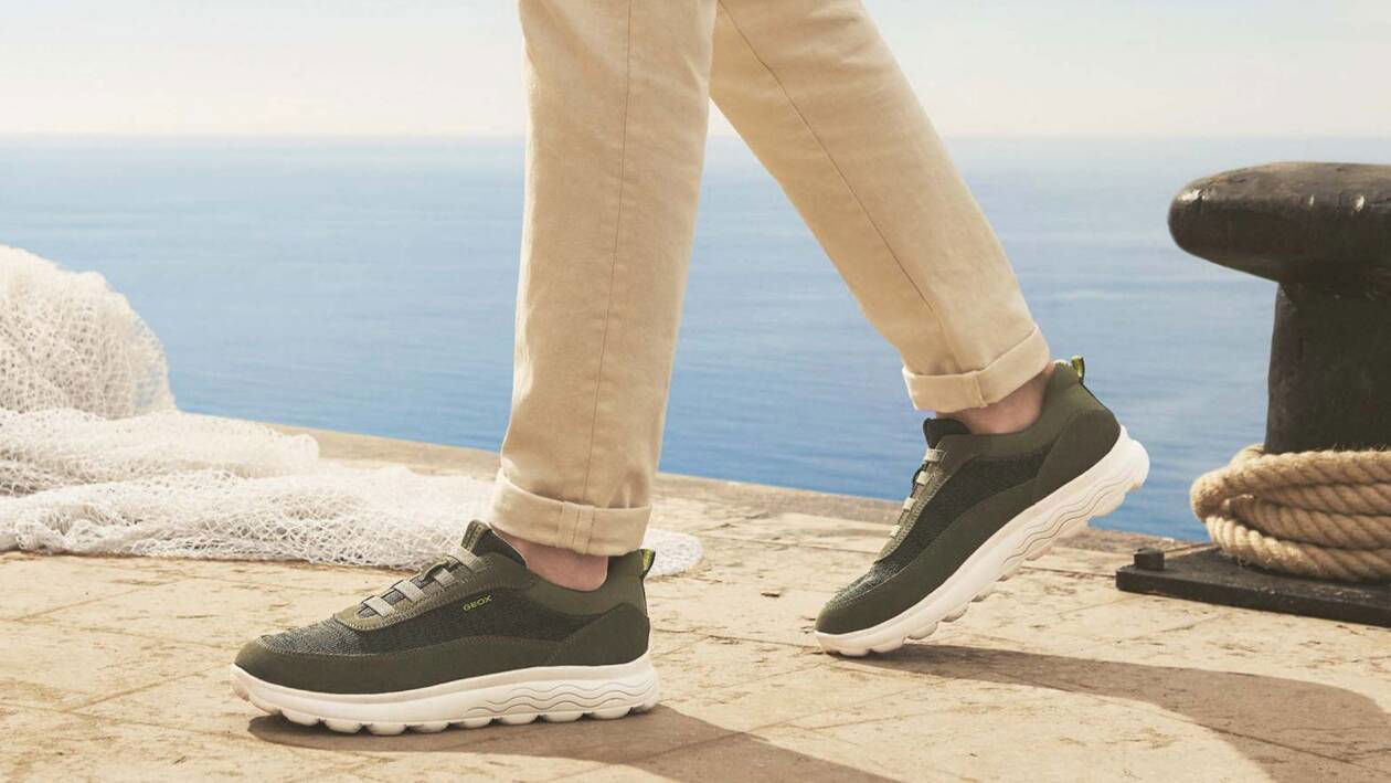 Immagine di Saldi Geox, doppio sconto 50% + 10% acquistando due prodotti