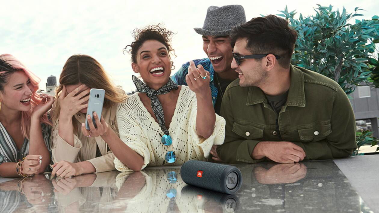 Immagine di JBL Flip Essential: cassa Bluetooth impermeabile, in sconto del 22%