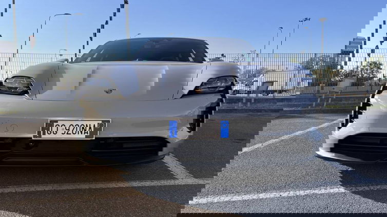 Immagine di Prova, Porsche Taycan GTS: station wagon elettrica che non ti aspetti