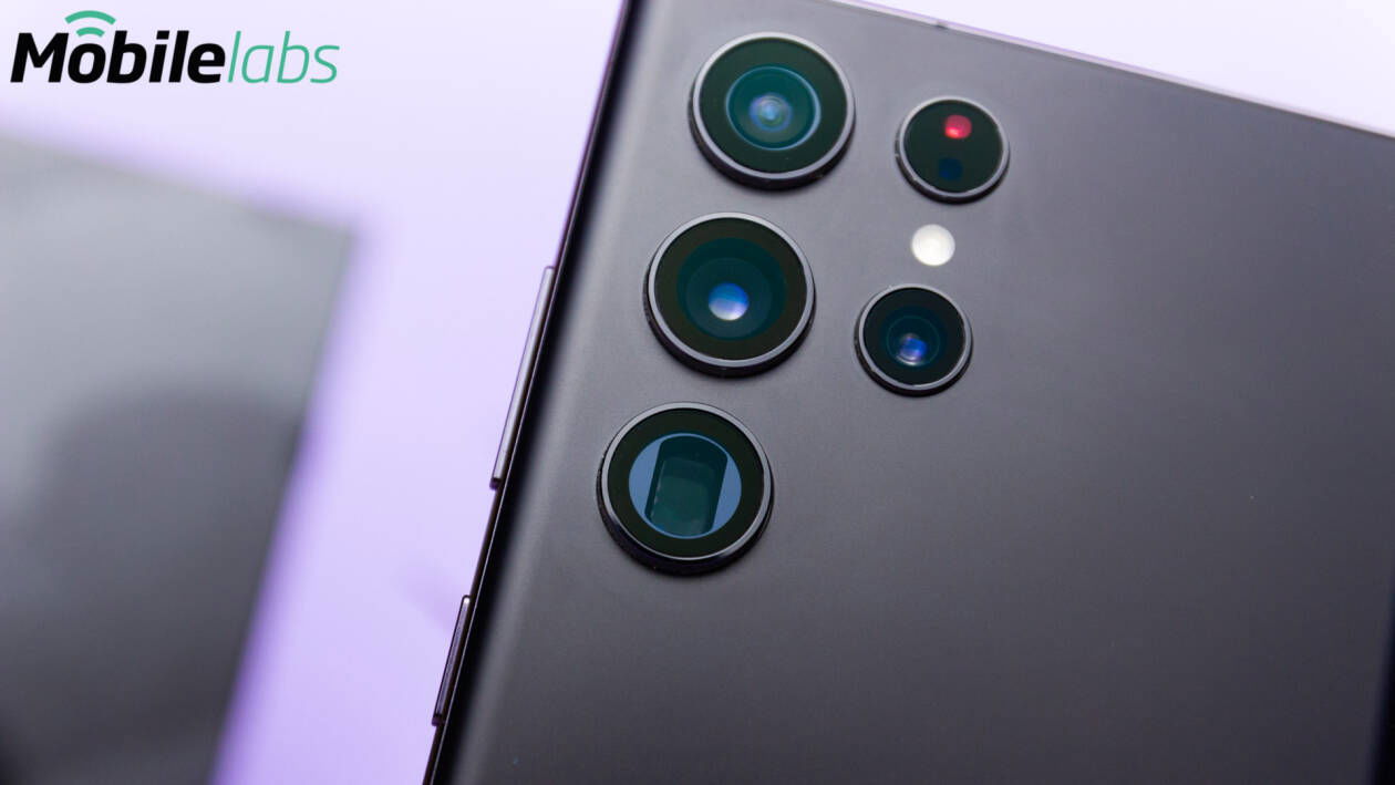 Immagine di Con questo coupon il Galaxy S22 Ultra vi costa meno di 800€! AFFARE