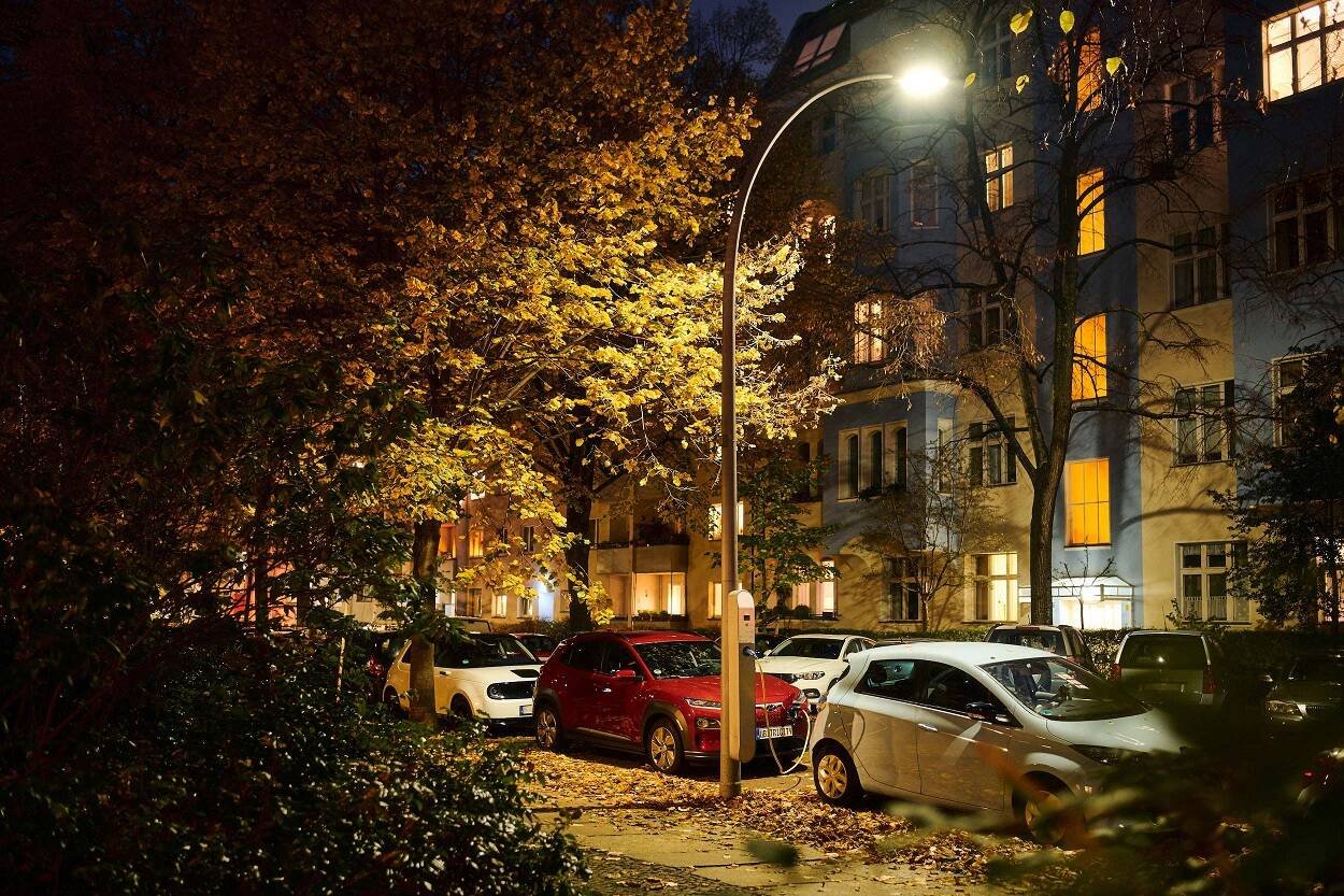 Immagine di A Berlino lampioni come colonnine di ricarica