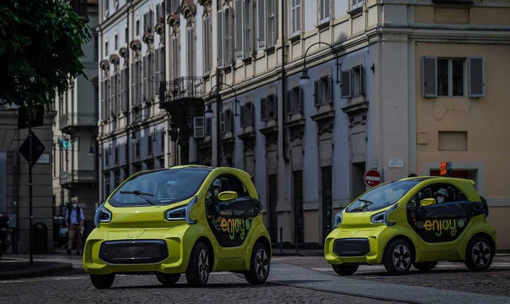 Immagine di Car sharing Enjoy, a Torino arrivano le elettriche Xev Yoyo