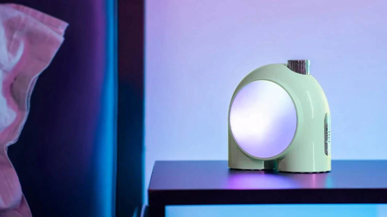 Immagine di Divoom Planet-9: splendida lampada da tavolo senza fili, doppiamente scontata su Amazon!