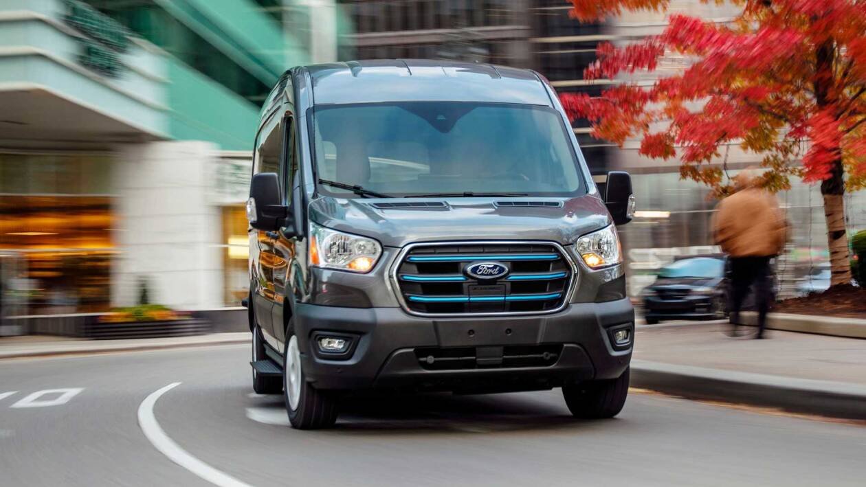 Immagine di Ford, al lavoro per ottimizzare la sicurezza dei veicoli in città