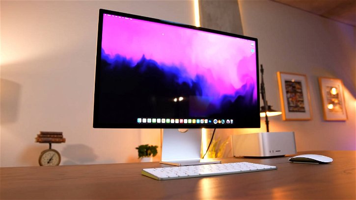 Immagine di Youtuber trasforma un iMac del 2014 in uno Studio Display