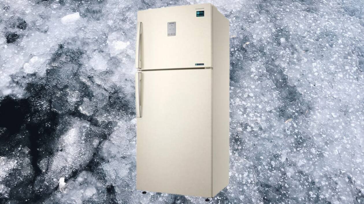 Immagine di Oltre 400€ di sconto su questo frigorifero Samsung da Comet!