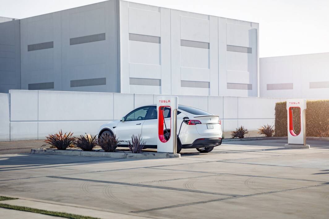 Immagine di Tesla Supercharger, le nuove stazioni di ricarica aperte a tutti