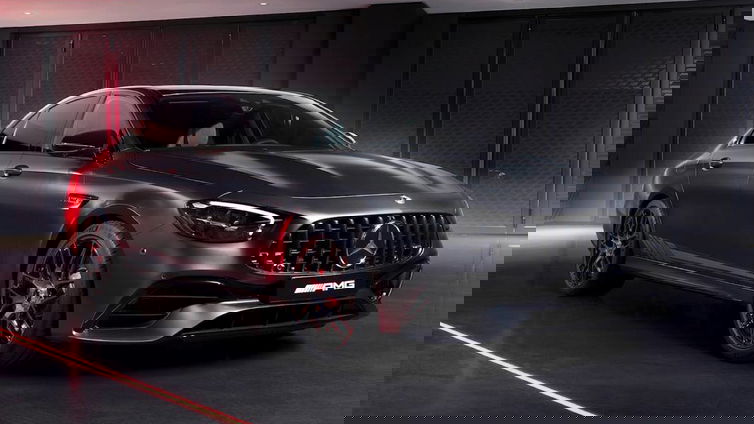 Immagine di Fine di un'era per Mercedes, ultimo V8 per la E63S AMG