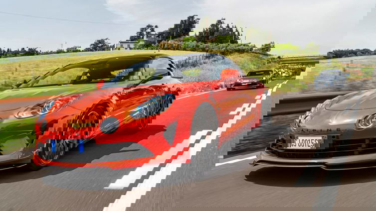 Immagine di Prova, Alpine A110: anima sportiva e stile senza tempo