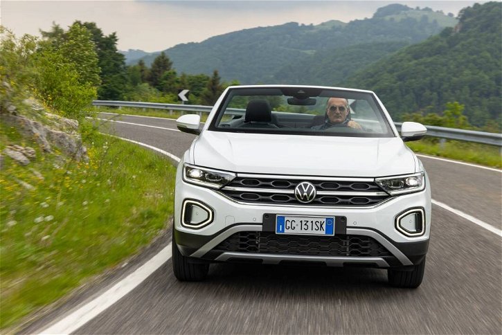 Immagine di Volkswagen fa scorte di parabrezza, una nuova crisi alle porte