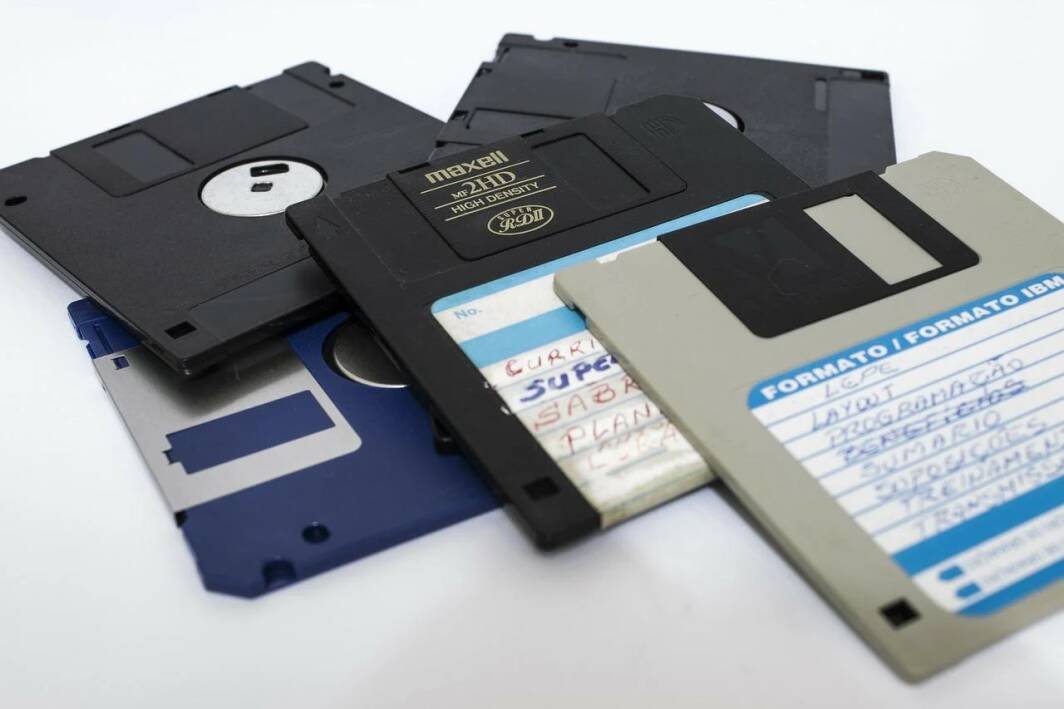 Immagine di Il floppy disk è ancora vivo, lunga vita al floppy disk!